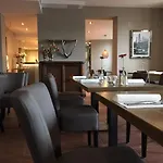 Restaurant Genusshaus Vorst מלון 3*