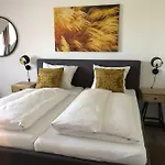 Hotel Restaurant Genusshaus Vorst 3*
