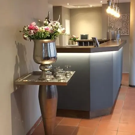 Отель Hotel Restaurant Genusshaus Vorst 3*