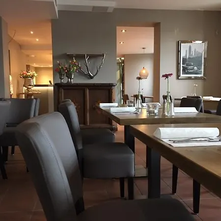 Hotel Restaurant Genusshaus Vorst Отель 3*