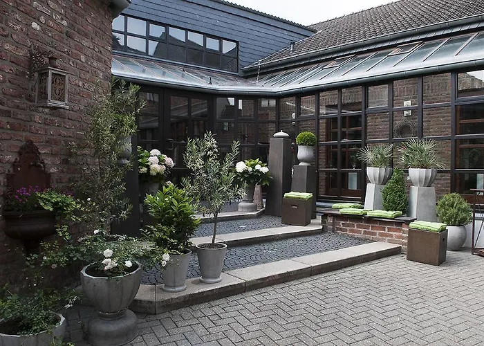 Hotel Restaurant Genusshaus Vorst Hotel 3*