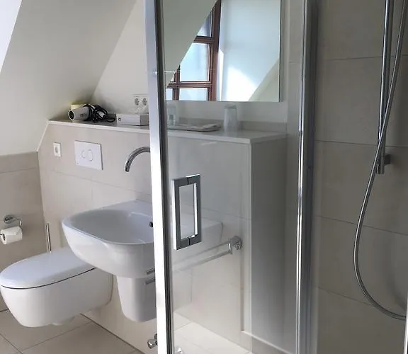 Hotel Restaurant Genusshaus Vorst 3*